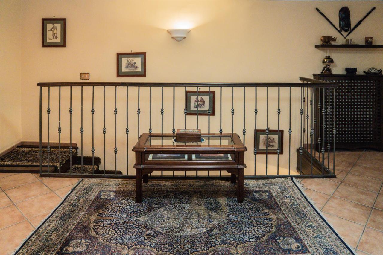 Domus Ugo Apartman Nápoly Kültér fotó