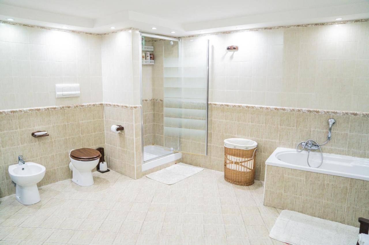 Domus Ugo Apartman Nápoly Kültér fotó
