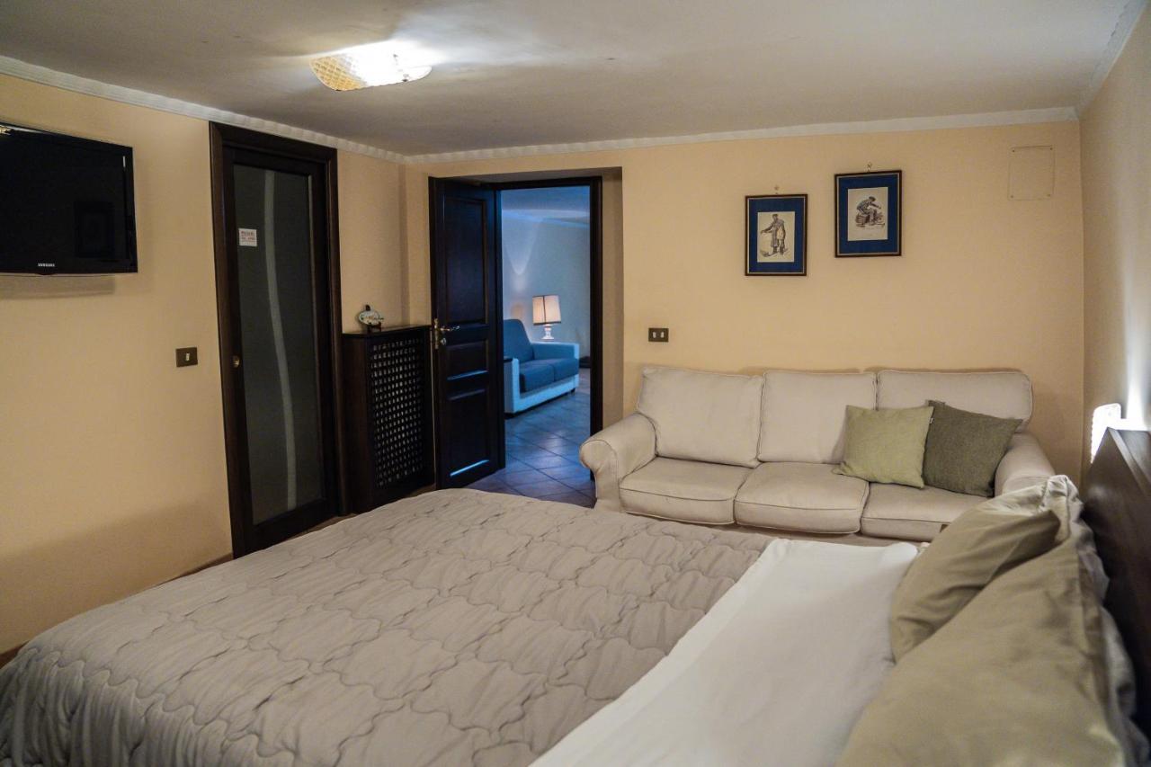 Domus Ugo Apartman Nápoly Kültér fotó