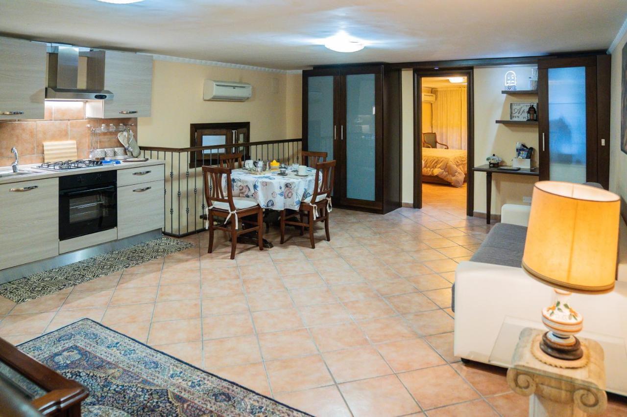 Domus Ugo Apartman Nápoly Kültér fotó