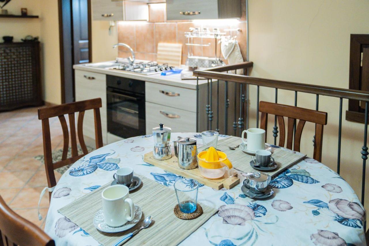 Domus Ugo Apartman Nápoly Kültér fotó