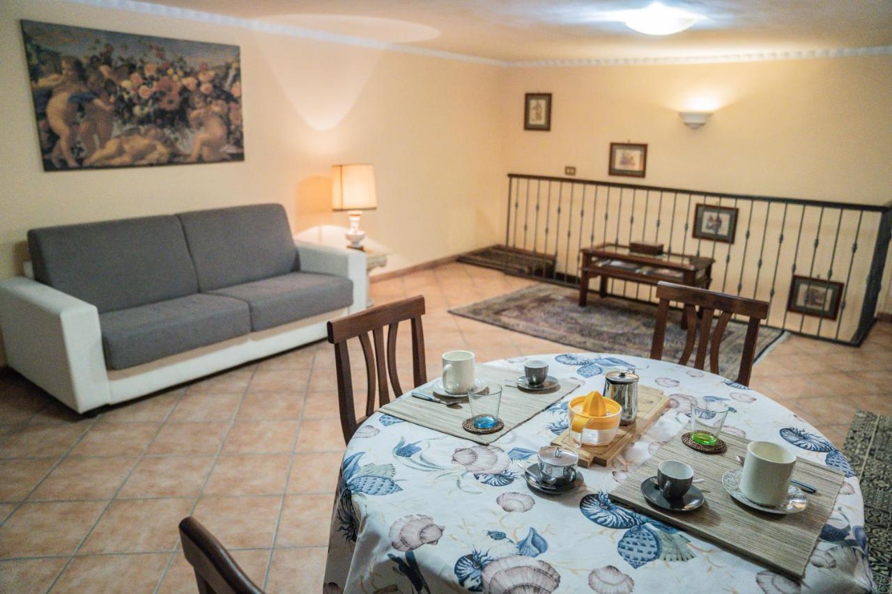 Domus Ugo Apartman Nápoly Kültér fotó